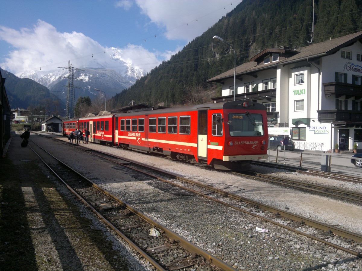 Zillertal Railway VT5 on Station Mayrhofen direction to Jenbach at 28.3 2015th