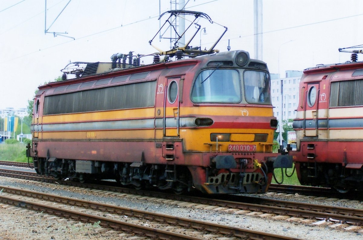 ZSSK 240 030 stands at Bratislava-Petrzalka on 22 May 2007.