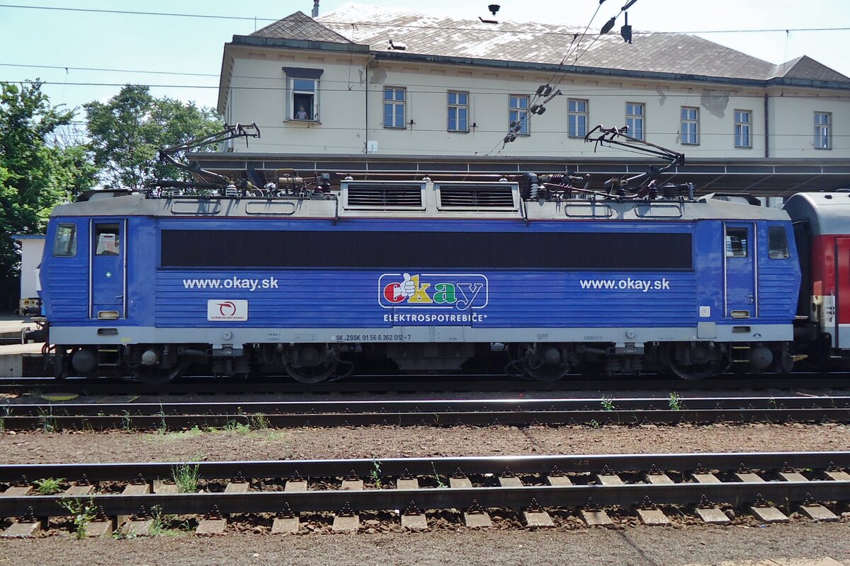 ZSSK 362 012 stands at Bratislava hl.st. on 2 June 2015.