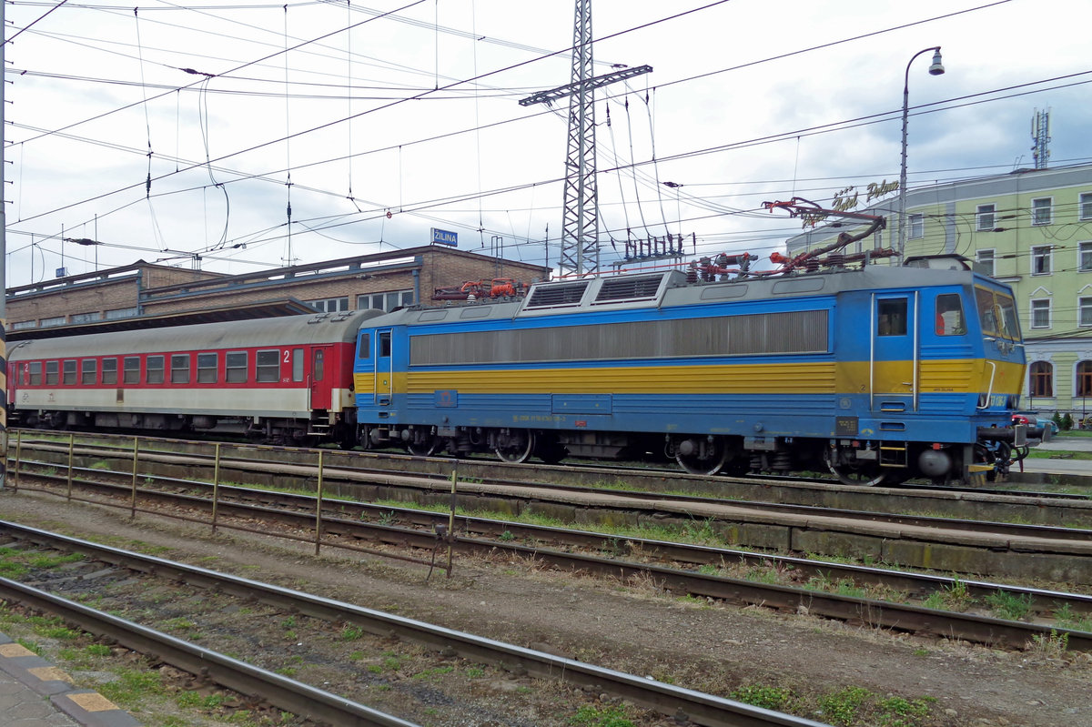 ZSSK 363 136 calls at Zilina on 15 May 2018.