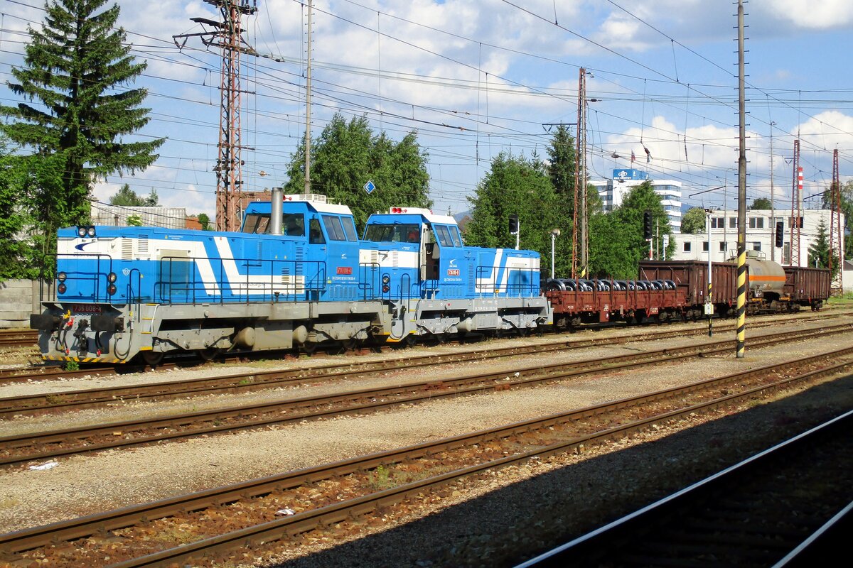 ZSSK 736 008 shunts at Vrutky on 14 May 2018.