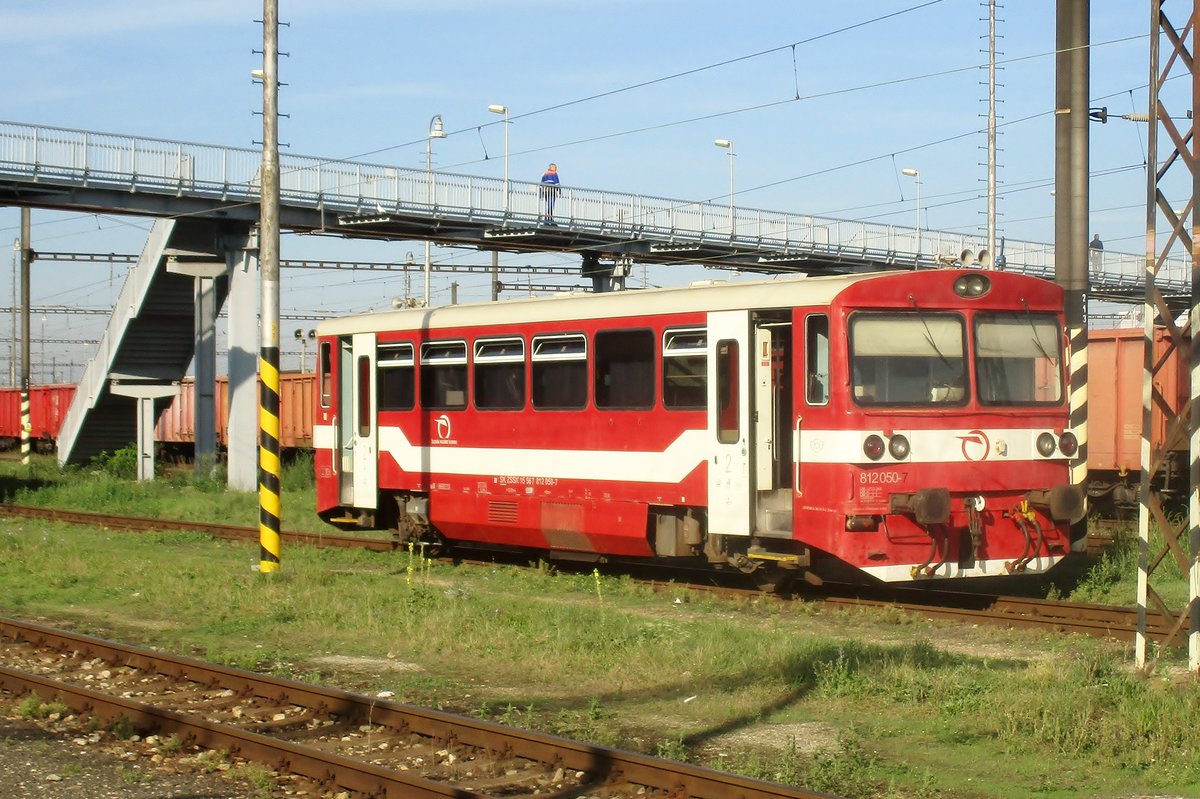 ZSSK 812 050 takes it easy in Sturovo on 12 September 2018.