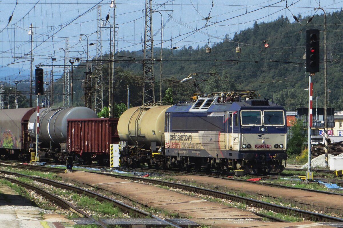 ZSSK Cargo 363 093 hauls a mixed freight through Zilina on 25 August 2021.