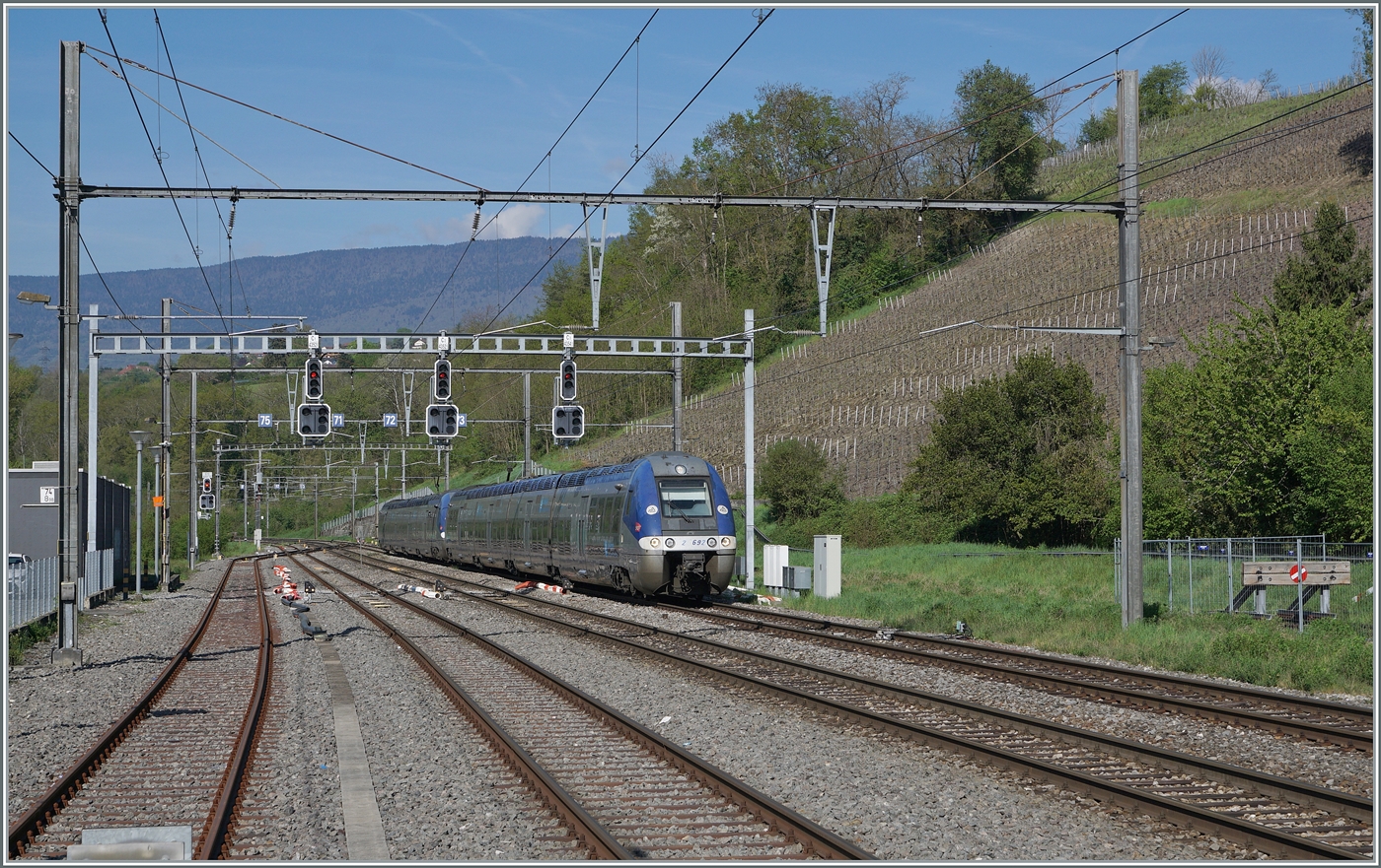 At La Plaine, the SNCF Z 27606 and 27691 are operating as TER on the journey from Lyon Part Dieu to Geneva.

April 16, 2026