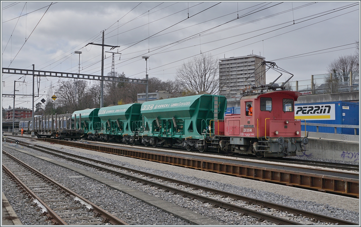 One of the two former SBB Tm III 147 and 155, which are now in service at BAM, is shunting the gravel train in Morges.

March 4, 2024