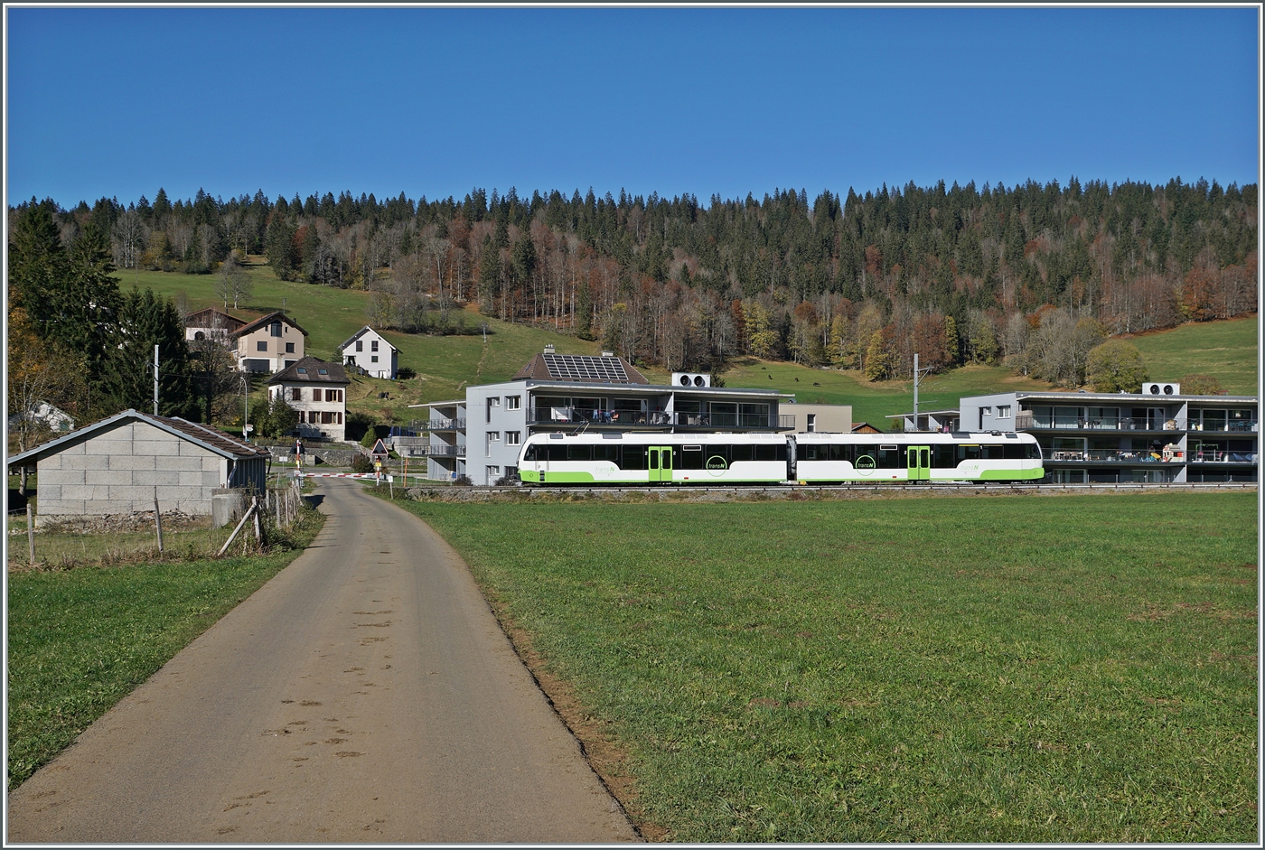 One of the two new transN ABe 4/8 has left La Sagne station. The train is on its way from Les Ponts de Martel to La Chaux de Fonds.

October 28, 2024