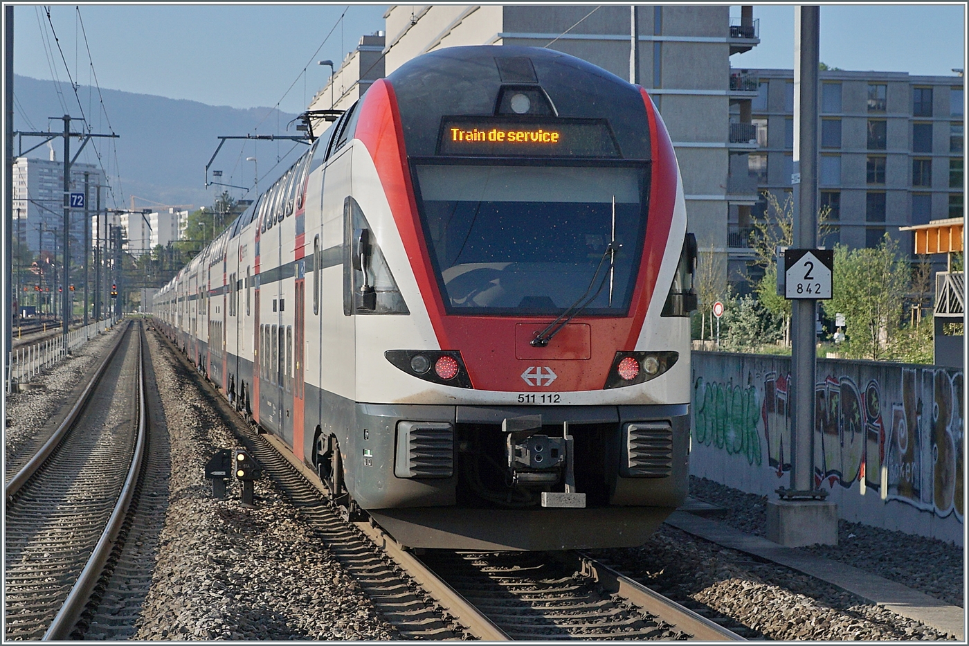 The SBB RABe 511 112 and two others are leaving Lancy Pont Rouge towards Annemasse. The RABe 511 running at the rear is being carried empty and is therefore marked as  Train de Service  / non-revenue service.

April 16, 2026