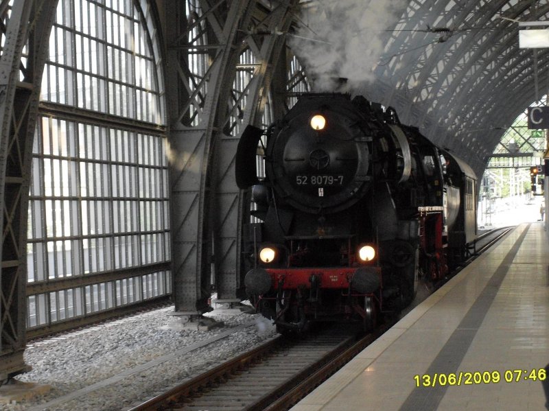 52 8079-7 Dresden Main Station