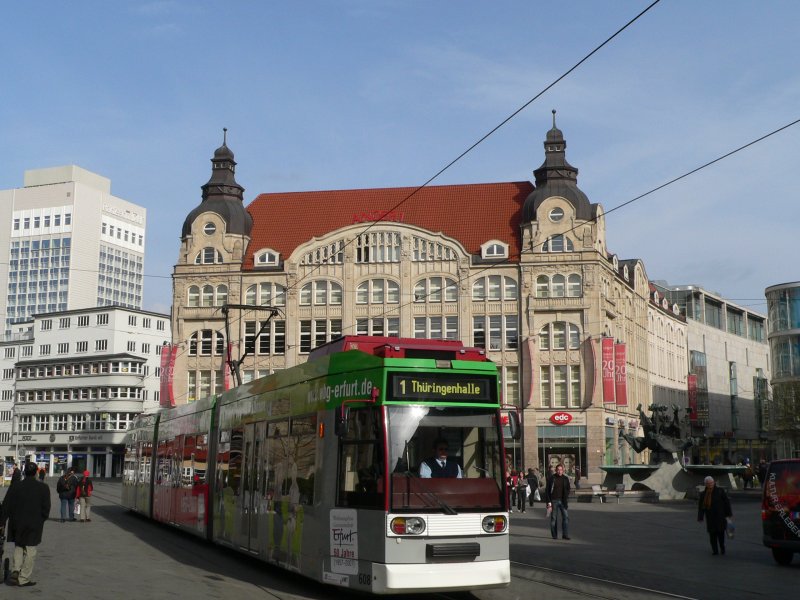 A tram (Line 1 to Thringenhalle) on Erfurts Anger. 2008