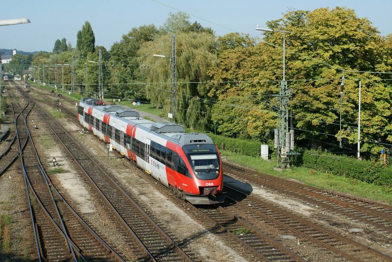 An BB ET 4024 is arriving at Lindau.
08.09.2009