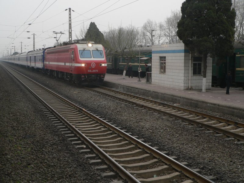 Chinese class SS between Shanghai and Xi'an, 2006