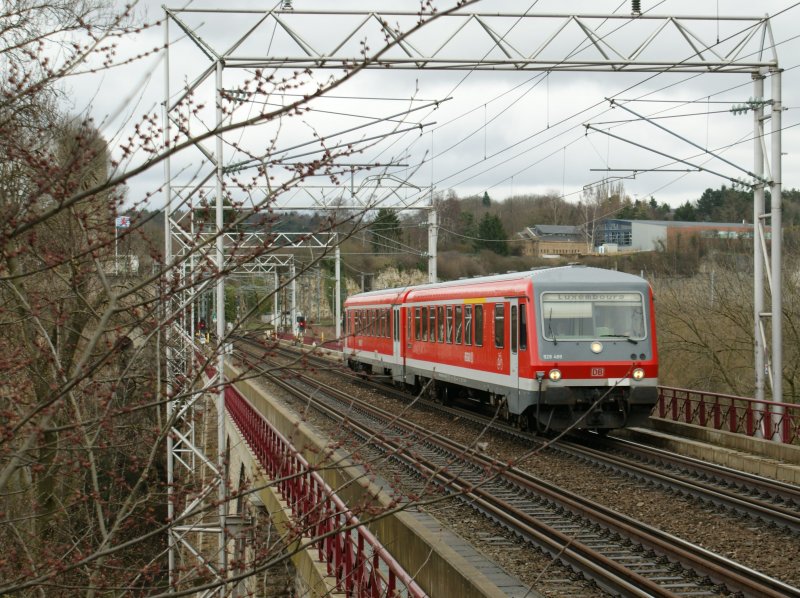 DB VT 628/928 489 from Trier in early spring on the Bridges near the by Luxembourg City Station. 
28.03.2009