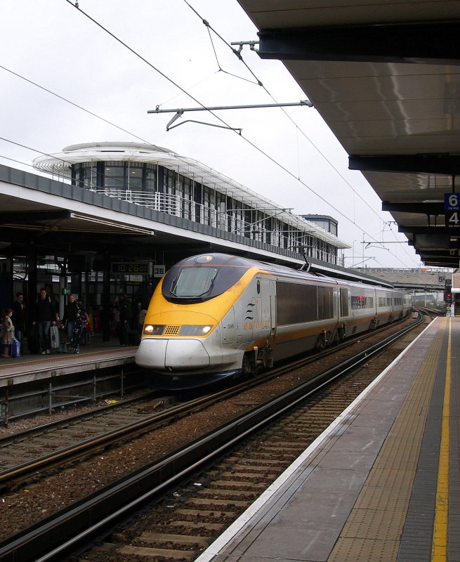 Eurostar From London Waterloo to Marne La Valle (Disneyland) makes a stop in Ashford . 
27.03.2006