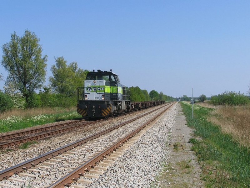 G 1206 7107 (private company ACTS) with freight train 60253 Veendam-Maasvlakte near by Foxhol on 8-5-2008.