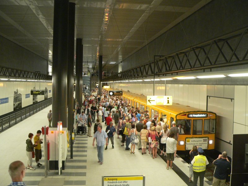 New U-Bahn-Station Hauptbahnhof for the new short line U55, 2009-08-08