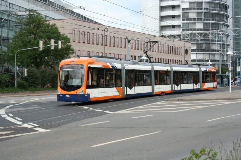 OEG line 5r with OEG RNV6 134(4134) on 13.07.2009 in front of Heidelberg main station. 

