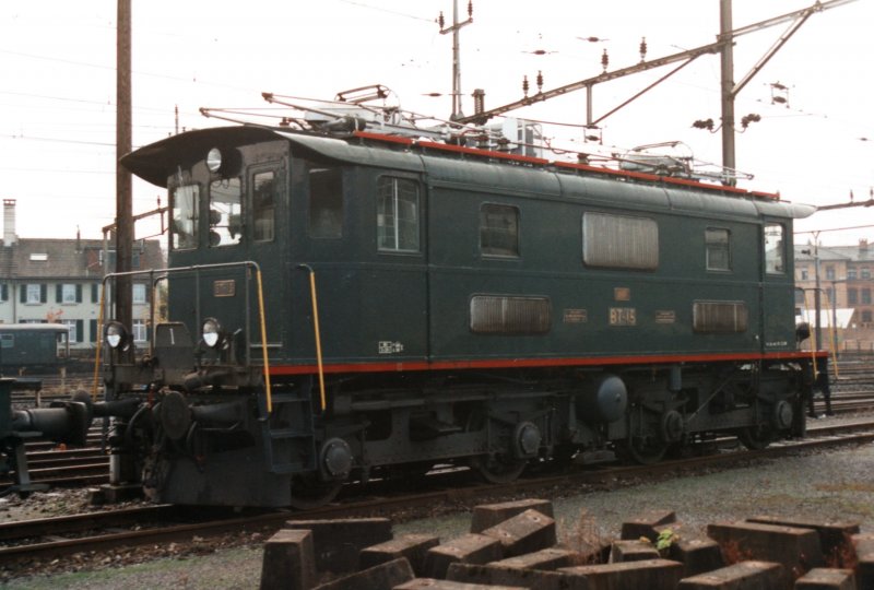 Old electrical locomotive Be 4/4 15 from the previous  BT Bodensee-Toggenburg-Bahn on 26.10.1996 at Winterthur. 
