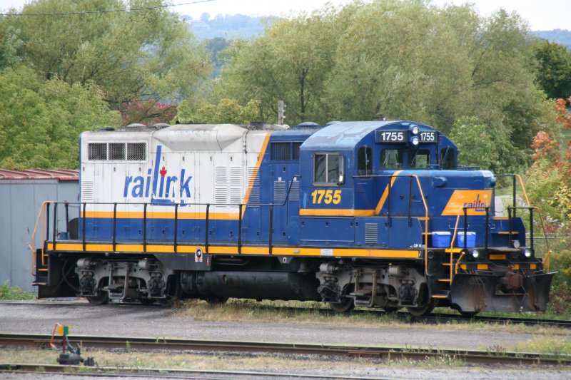 RailAmerica Ottawa Valley Railway GP10 1755 (former GP9 Pennsylvania Railroad PRR 7058) on 3.10.2009 at Hamilton CN yard.
