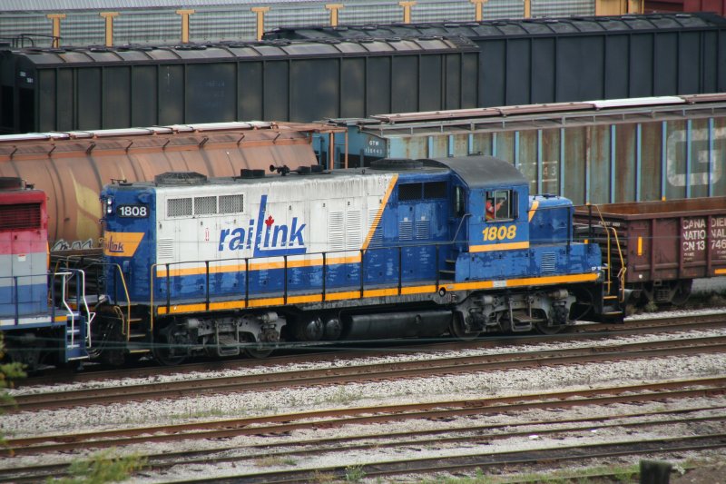 RailAmerica Ottawa Valley Railway GP18 1808 (former Central Vermont CV 3614) on 3.10.2009 at Hamilton CN yard.

