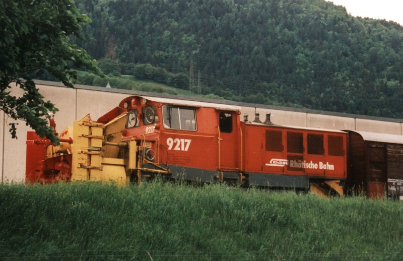 RhB Xrotd 6/6 9217 on 17.05.1999 at Landquart. 
