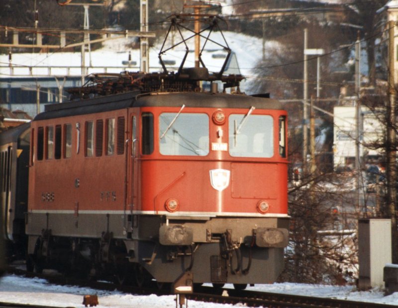 SBB Ae 6/6 11466 on 08.01.1995 at Schaffhausen. 
