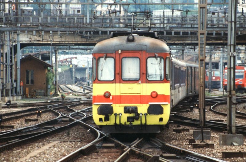 SBB RBe 4/4 1407 with special coloured front for Seetal-line on 23.08.1993 at Luzern.
