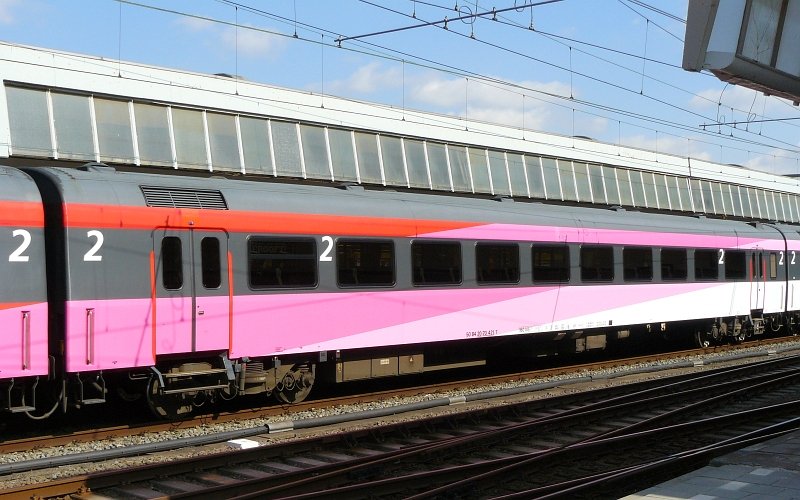 Second class coach number 50 84 20-70 421-7 type ICR used by NS Hispeed on the connection between Amsterdam and Brussel, Rotterdam CS 30-03-2009.