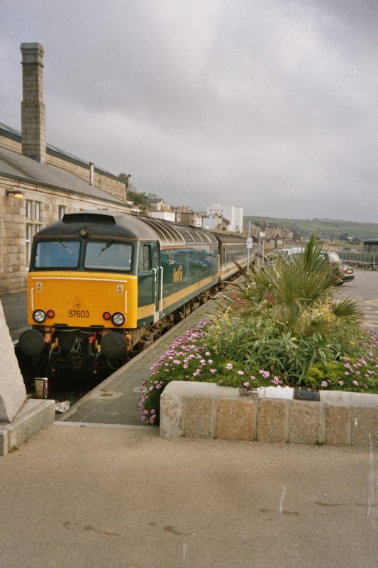 The  First  57003 with the overnight train from London is arrived in Penzance. 
April 2004 
(scanned analog photo)