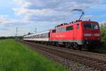 DB Gebrauchtzug 111 158 pushes an RB37 replacement train through Kaarst-Broicherheide on 9 May 2025.