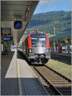 The ÖBB 1116 222 wiht his Rail-Jet by his stop in the Bregenz Station.

17.09.2024