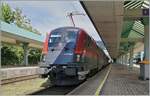 The ÖBB 1116 222 wiht his Rail-Jet by his stop in the Bregenz Station. 

17.09.2024