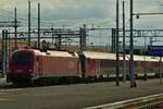 ÖBB locomotive 1216 013 arrives at Verona Porta Nuovo station with the Railjet from Munich. May 9th, 2025.