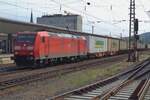On 27 April 2018 the Ambrogio intermodal train toward Muizen passes through Koblenz Hbf, hauled by 185 182. At Köln-Eiffeltor, the DB Traxx will be swapped for a Lineas Class 186. 
