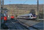 The SBB Flirt RABe 523  071 is in Glovelier on the way to Porrentruy. 

13.01.2025