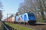 LTE 186 943 hauls the Mannheim/Wörth container shuttle through Oisterwijk on 15 March 2022.