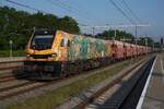 LTE 2019 317 traina un treno Innofreight attraverso Boxtel nella serata del 9 maggio 2026.