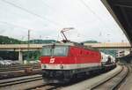 On 24 May 2006 ÖBB 1044 232 stands at Kufstein.