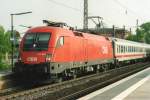 On 25 May 2004 BB 1116 153 stood at Uelzen with an IC to Berchtesgaden.