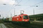 On 2 June 2003 BB 1116 133 speeds through Passau with a Linz Vbf bound freight.