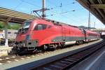RailJet 1116 221 calls at Kufstein on 18 May 2018.