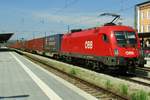 ÖBB 1116 122 passes through Passau on 10 May 2018.