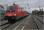 The ÖBB 1116 173  SENSI  with the EC 194 from München to Zürich in Lindau.