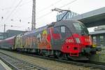 On 29 December 2016, ÖBB 1116 153 stands in the slightly misty Wels Hbf.