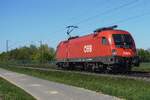 Balade en solo pour l'ÖBB 1116 111 à travers Kaarst Broicherseite le 24 avril 2026. Ceux qui souhaitent accéder à ce point de vue en voiture sont invités à NE PAS enfreindre l'interdiction de stationnement locale, car son application est stricte et peut coûter cher financièrement.