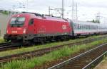 On 27 May 2012 BB 1216 238 enters Wien-Htteldorf.