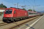 ÖBB 1216 001 calls at Rosenheim on 7 May 2018. 