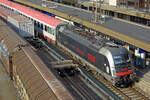 On 17 September 2019 ÖBB 1216 025, with 375 km/h the fastest loco in the world, calls at Kufstein.