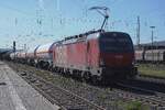On 30 April 2026 �BB/RCC 1293 187 hauls an LNG block train through Neuwied.