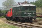 BB 1072.01 is hauled in the Heizhaus Strasshof on 28 May 2012. 