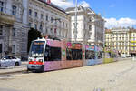 Wiener Linien S71 - B1 Tram B757 am Kärnter Ring in Vienna.